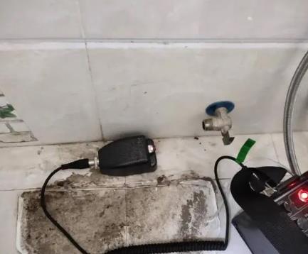 曲靖屋顶漏水维修公司分享下卫生间漏水的危害及解决方法
